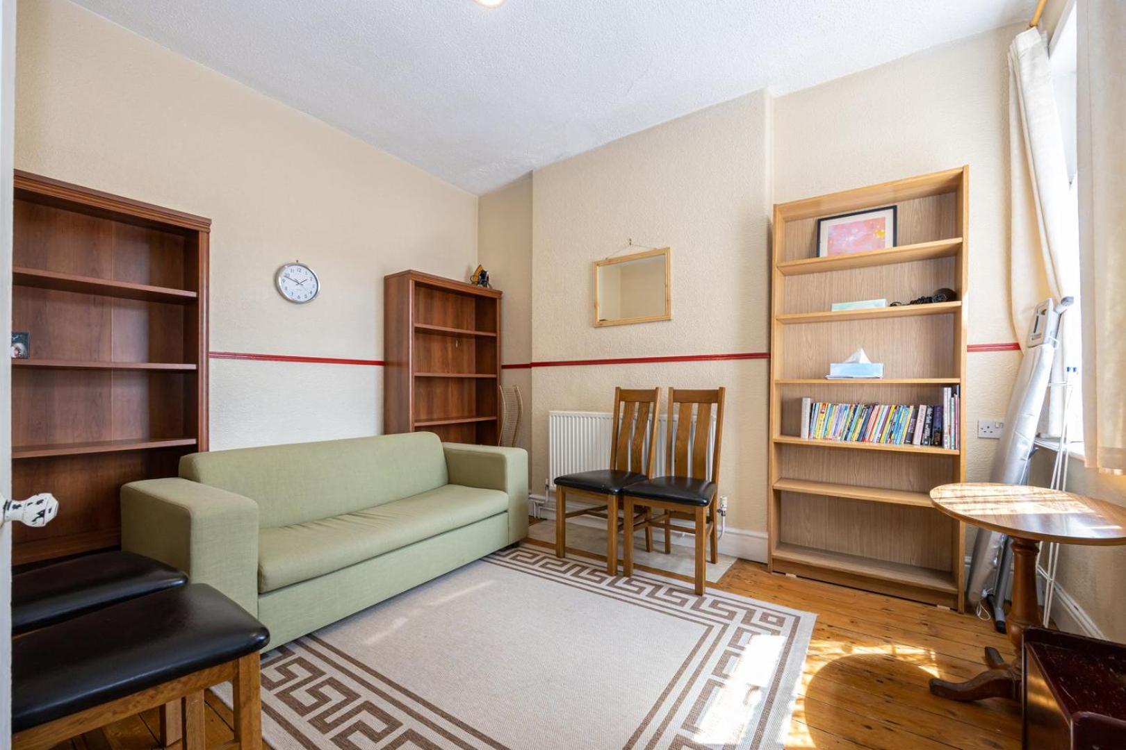 Guestready - Enchanting Life In Gorse Hill Manchester Eksteriør bilde