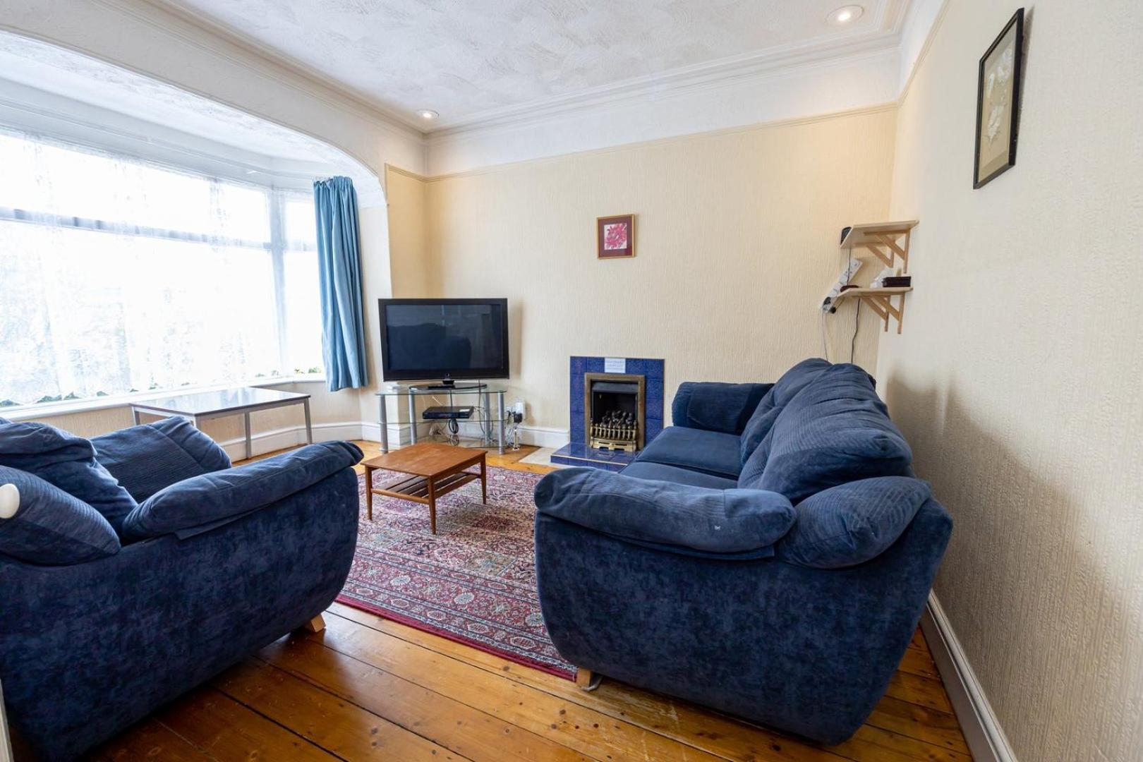 Guestready - Enchanting Life In Gorse Hill Manchester Eksteriør bilde